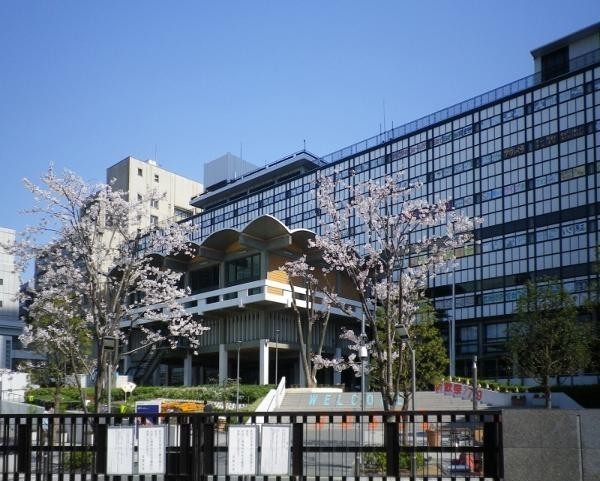 法政大学